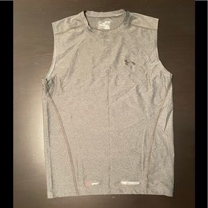 Under Armour, Men’s Fitted Heat Gear, Grey, Medium.